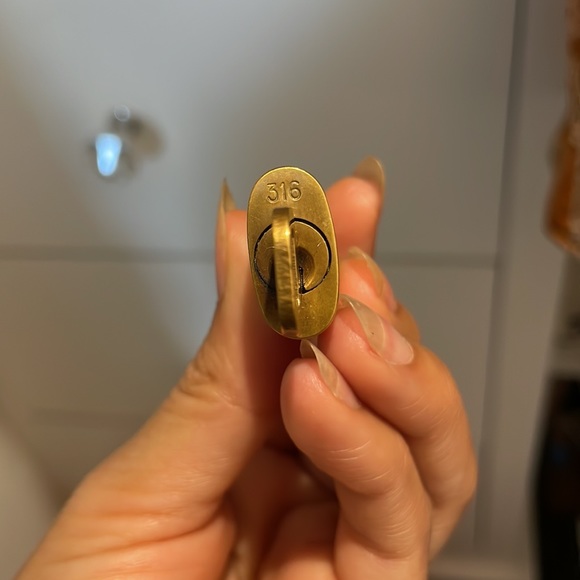 Authentic Louis Vuitton Lock with Keys. 💕 - Picture 4 of 6